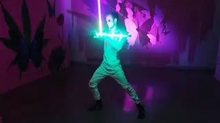 Psychedelic Robot Double Visual Leviwand Performance