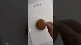 Gingerbread cookies that taste like Biscoff?!