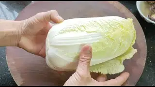 中国人吃年夜饭的一道意头菜：百财聚来，原来做法很简单，1棵白菜就搞定，好漂亮