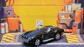 Распаковка гитары Sweet Shelby Cobra 427 от Johnny Lighting.