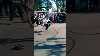 Aqu&iacute; un show en #cuerda #skippingrope #shortvideo #Bboyares #saltando #viral #ares #breakdance