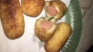 bolinho de mandioca com salsicha