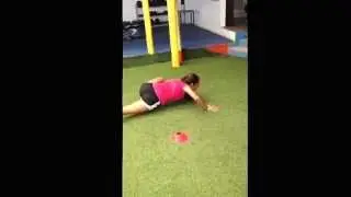 Walking gecko push ups
