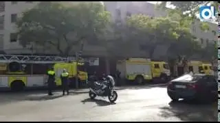 Jerez: Bomberos y Polic&iacute;a intervienen en el incendio en una pizzer&iacute;a