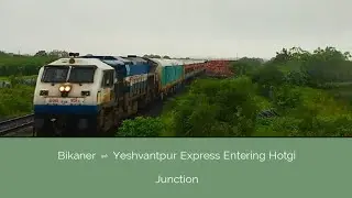Bikaner Yeshvantpur Express Entering Hotgi Junction
