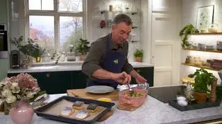 Kökets middag: Lax med saffransaioli och vinkokt fänkål - Köket