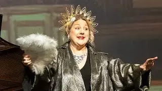 Christina Major Davis as Florence Foster Jenkins and Michael Schneider as Cosme McMoon.
