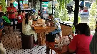 ร้านกาแฟแม่มณี Mae Manee Cafe' 88/7 ถนน พ่อขุนทะเล ตำบล มะขามเตี้ย อำเภอเมืองสุราษฎร์ธานี สุราษฎร์ธา