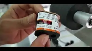 Benchtop shaped part stickering machine