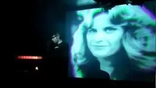 College - live 3 &bull; le lieu unique