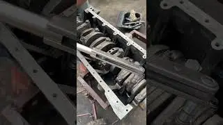 Cummin engine #torque #crankshaft #cummins #engine #truck #6cylinder #shortvideo