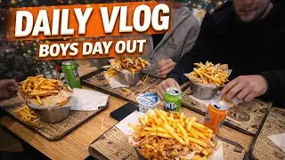 Christmas Market, Laser Game & Late Food | Daily Vlog