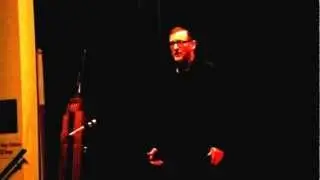 Rabbi Weisblum sings 