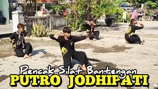 Pencak silat bantengan putro jodhipati