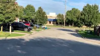 Тесла в режиме smart summon