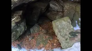Hiking Bears Den Natural Area Gilsum NH