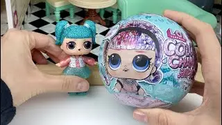 Glamstronaut Gets a New Friend | LOL Surprise Color Change | Surprise Toy Opening