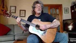 Peggy Seeger. 