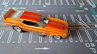 1:18 Auto World 1971 Ford Mustang NHRA Funny Car (L.A. Hooker)