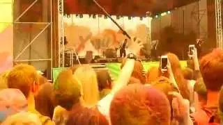 Хохол отдыхает с землячкой Таней!) Фестиваль красок Холи 2015 в Москве - Holi Festival Of Colours