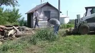 Constructive Deconstruction - Cleaning up the demolished grainery