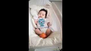 Opening the Fisher-Price Deluxe Newborn Rock 'n Play Sleeper
