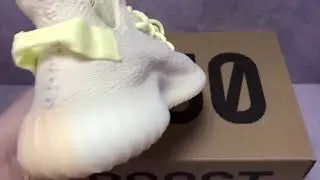 Видео обзор adidas yeezy 350 V2 boost Butter