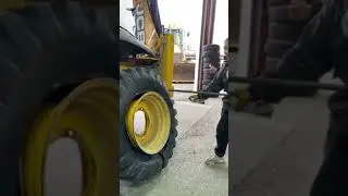 JCB TYRE REPAIR