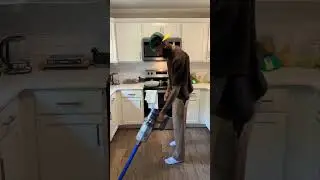 Я убираюсь каждое воскресенье.