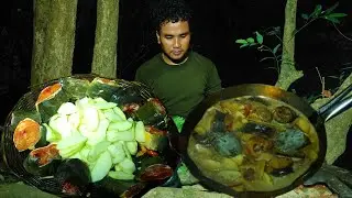 Adventure in forest: Wow big catfish catching in river - Cook fish delicious food for dinner