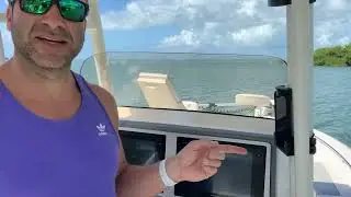 PHDe phone holder for boats