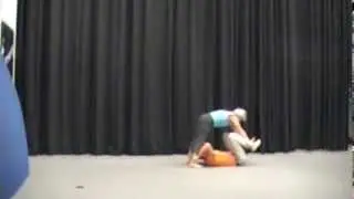 niveau 2 | halfgevorderden | duo-acrobatiek| tankrol | circus elleboog