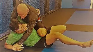 Experience vs Size and Strength | BJJ NARRATED ROLL