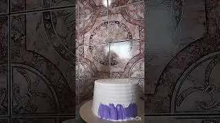 Vem comigo decorar esse bolinho lindo 💜