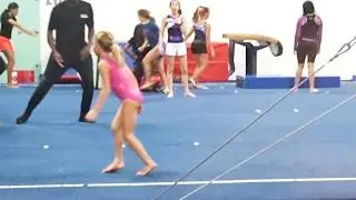 FAVORITE GYMNASTICS MOVE OF THE MOMENT 🙌 (ANNIE & ALLIE IN GYM 👏 ) I TWINPOSSIBLE