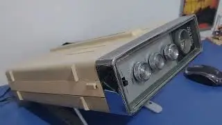 Radio + Toca discos :  Electra  Solid State R&aacute;dio Phonograph
