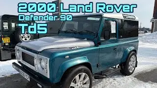 Продается Land Rover Defender 90 TD5 2000 года выпуска.