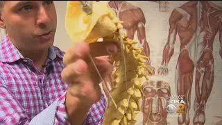 More Teens Suffering From 'Text Neck' Pain