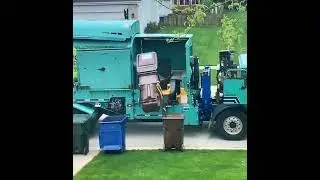 Funny Garbage Truck fail