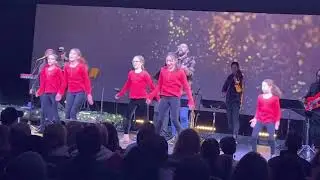 Shoreline Church Kids Worship Dance Team - Joy to the World