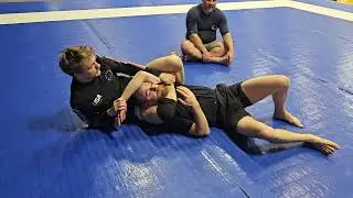 Gift Wrap to Back Triangle Submission - BJJ Technique Demonstration 