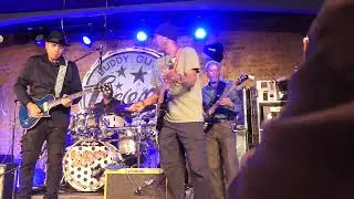 Buddy Guy Greg Guy Wayne Baker Brooks  encore Jan 10 2025 Legends Chicago Nunupics