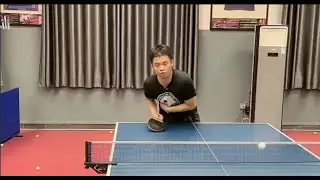 The contact point should always be in front of your chest. How should you handle the other hand?