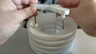 Радиационный экран уличного датчика температуры.