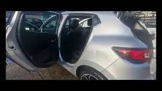 2016 Renault Clio Dynamique S Nav | LOW MILEAGE & INSURANCE | STUNNING Condition!