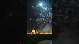 【タイ旅行】世界遺産スコータイの夜を彩る、幻想的な花火とライトアップ体験