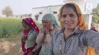हम देवरानी जेठानी से मिलने एतनी रात को कोन आया 