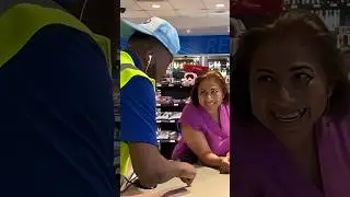 Кассир и пума флиртуют на часах! #шорты #заправка