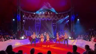 Juggling act at Paderborner Weinachtscircus 2025/26