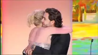 Kirsten Dunst reçoit le Prix d'Interprétation Féminine - Cannes 2011